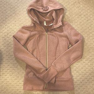 Blush Lululemon zip